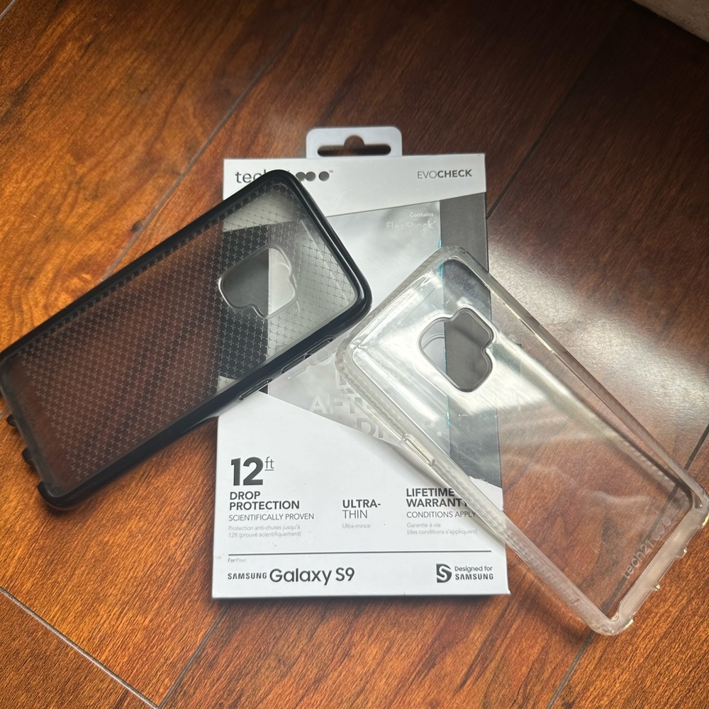 Tech21 Black and White Galaxy S9 Case